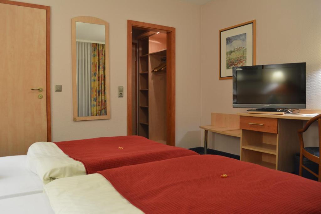 Abant Hotel Frankfurt אוברטשאוסן חדר תמונה